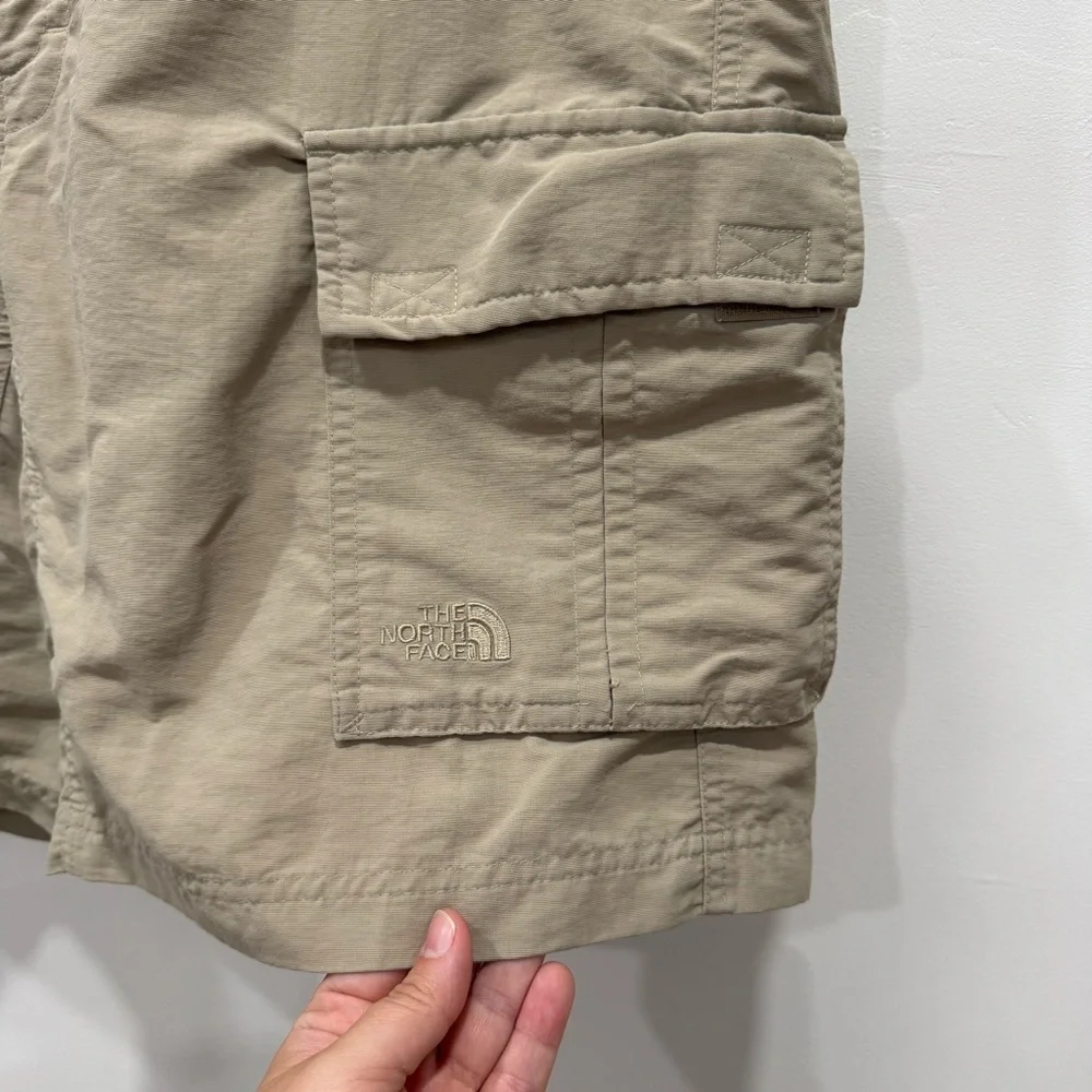 The North Face Khaki Cargo Shorts Outdoor Hiking Camping Casual